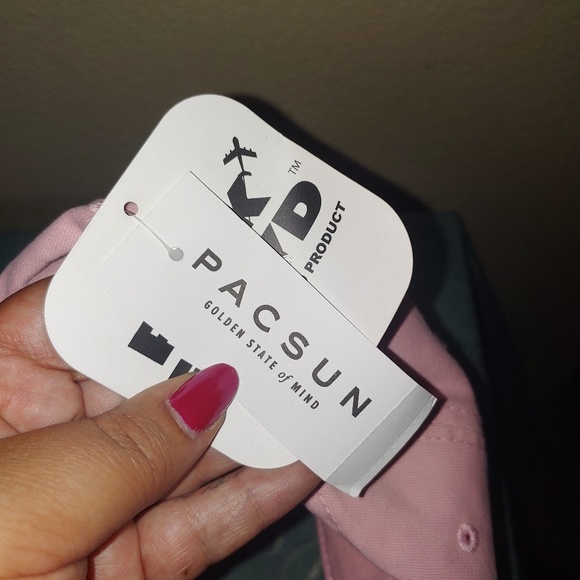 Pink Floyd/ Pacsun Hat. (240) - Picture 5 of 5